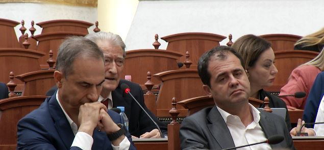 “PS prishi dakordësinë për Territorialen”/ Berisha: Doni të shkurtoni 20 bashki! Rama urdhëroi “pengun” e tij… 15 berisha 12