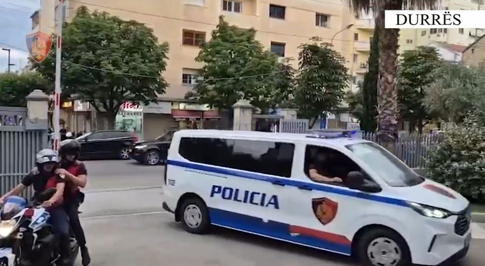 Operacioni “The Hill 2”/ Shpërndanin drogë, arrestohen dy persona në Durrës (VIDEO) 8 durres policia