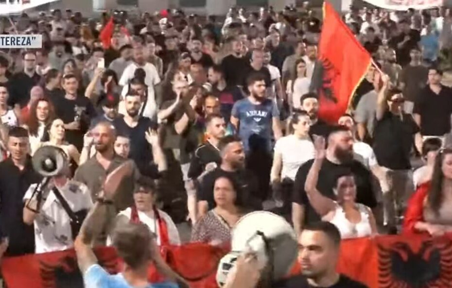 edi rama sheshi nene tereza