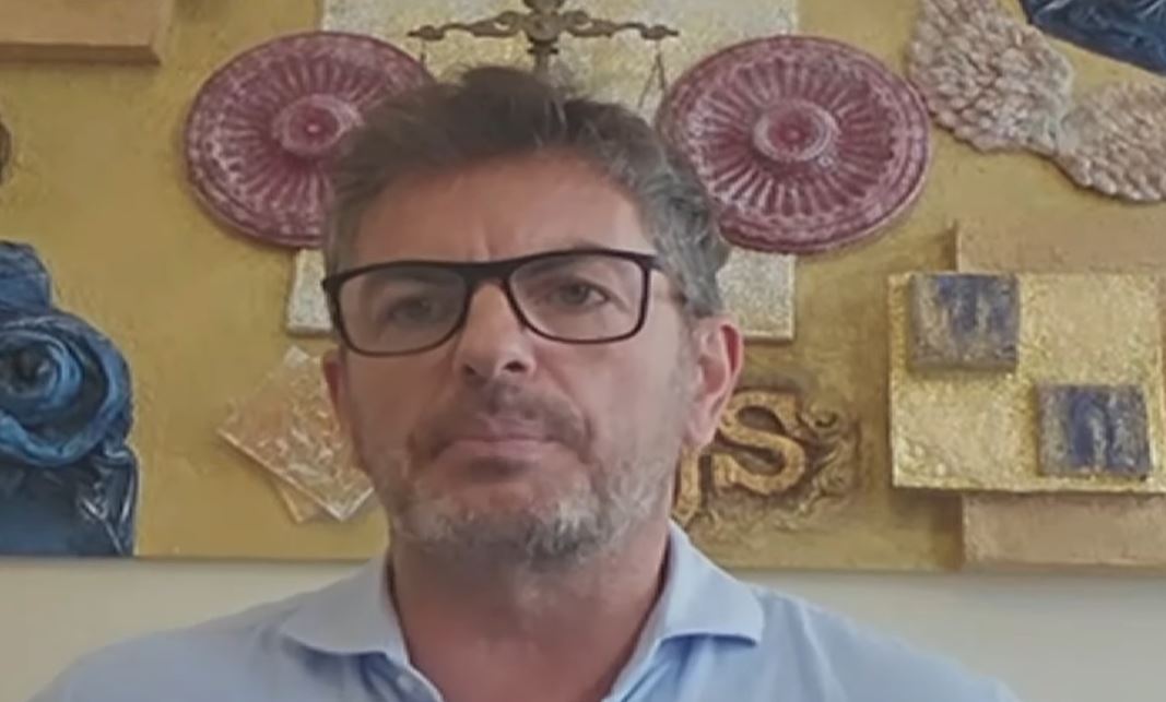 “Dhuna policore ndaj protestuesve, akt i rëndë”/ Avokati: Rama po sillet si Enver Hoxha duke eleminuar zërat kritikë. Rrethohet nga “Zegjinerat”