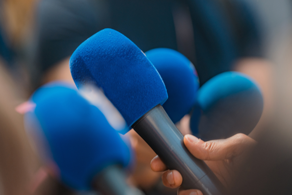 mic photo canva
