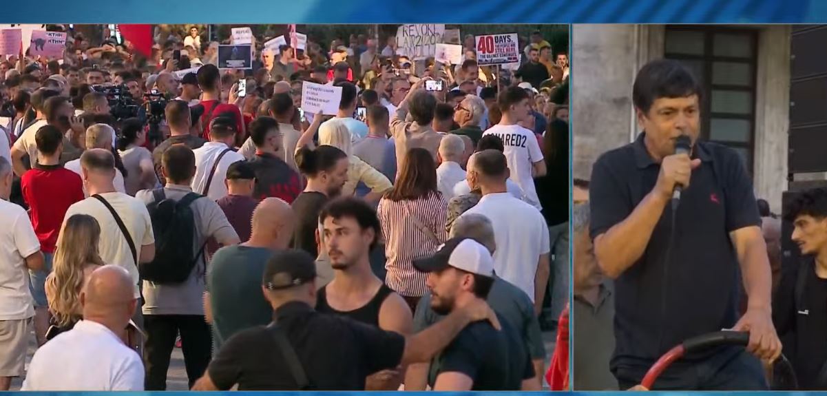 “Boll me të korruptuarit, t’i hapet rruga rinisë”/ Pedagogu thirrje ambasadës europianë dhe SHBA-së: Qëndroni me shqiptarët, kjo klasë politike antishqiptare nuk i duhet askujt 2 profesori