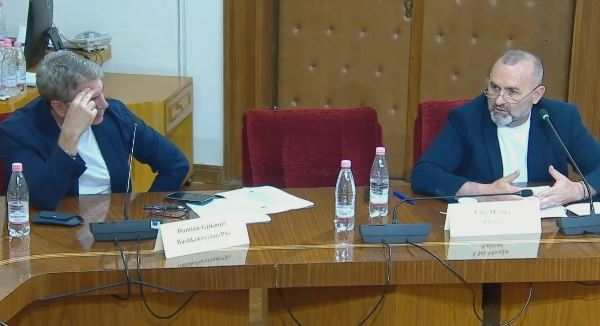 Plas keq sherri te “Zgjedhorja” ku raporton dhe kreu i SPAK, Manja lëshon gojën ndaj Kasos: Qepe gojën, o legen! 5 sherri komiosni