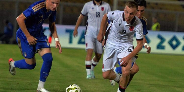 Lojërat Mesdhetare “Taranto 2026”/ Shqipëria U-21 barazon me Italinë, bindin kuqezinjtë e Bushit 15 Shqiperi