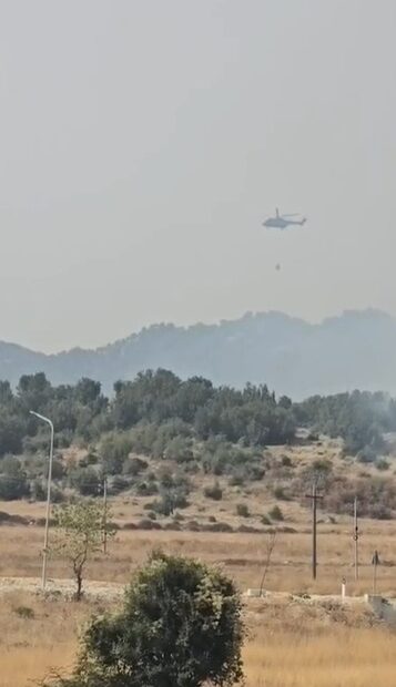 Zjarr i madh në Vranisht, flakët përhapen drejt Malit të Çikës 2 cika