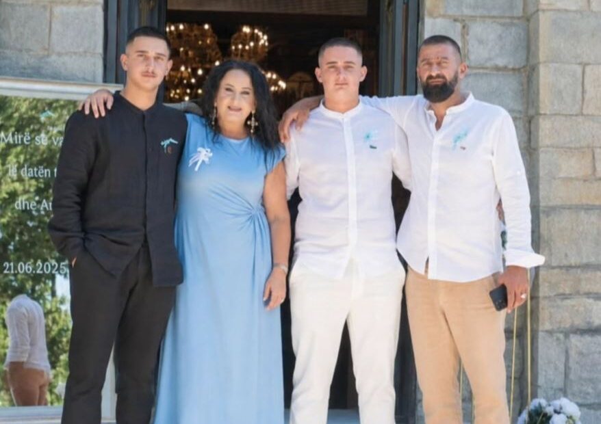 familja e joan zukos