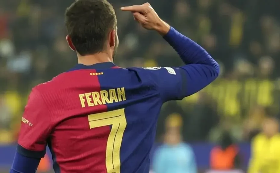 Dritë jeshile nga Ferran Torres, Barcelona dhe PSG nisin bisedimet direkte për transferimin e sulmuesit 1 ferran torres en el borussia dortmund barcelona de la champions 24 25 efe friedemann vogel sd 1024x5