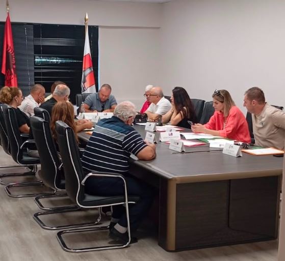 Propozimi i PS për shkrirjen e bashkive/ Këshilli Bashkiak i Memaliajt vendos zhvillimin e dëgjesave publike në njësitë administrative 12 llllllllllllllllllllllllll