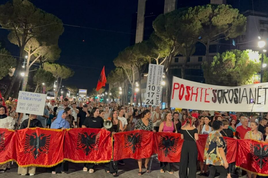 Mbyllet protesta e 88-të radhazi kundër Ramës dhe qeverisë: Nesër më shumë! 5 protesta 88 20