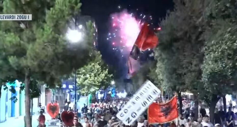 protesta fishekzjarre 4