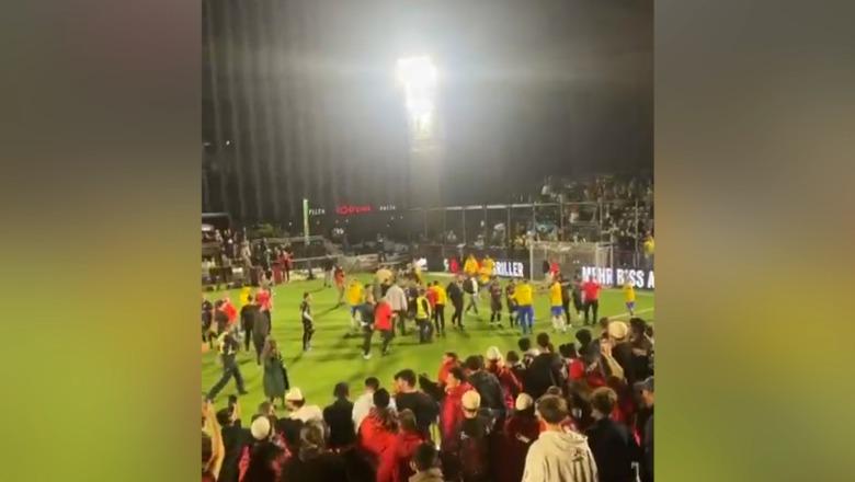 1788617789 minifutboll