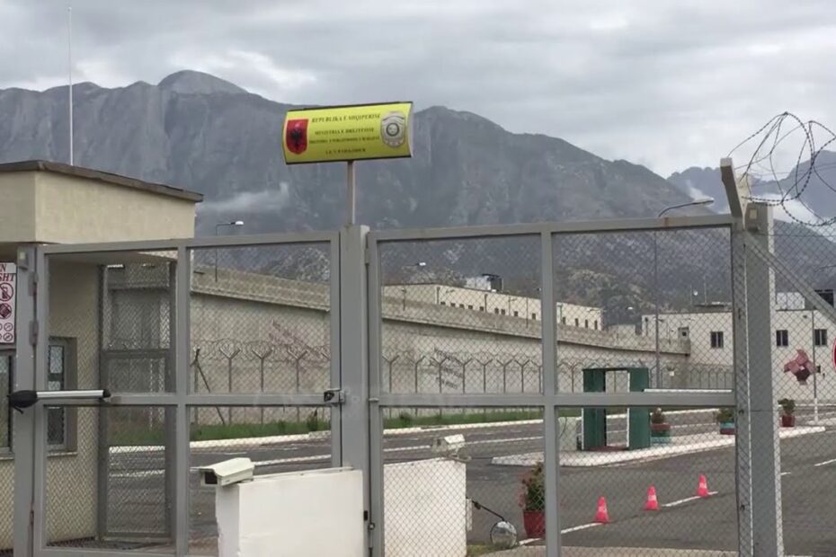 Burgu i Peqinitt