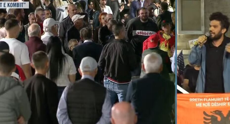 Vizita e Ramës në OKB, protestuesi: Nuk zhvilloi asnjë takim të nivelit të lartë. I kanë mbetur dy rrugë, të japë dorëheqjen, ose… 4 Capture 241