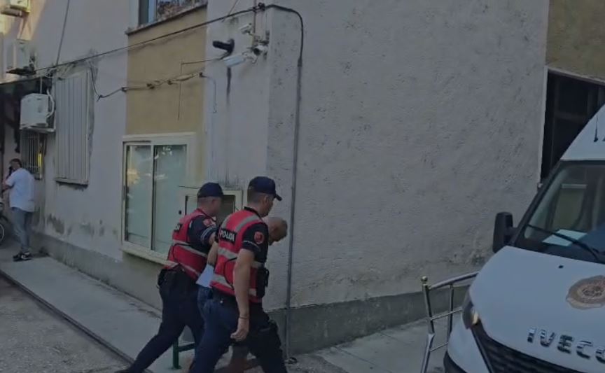 Akuzohet se plagosi me drapër babanë e ish-bashkëjetueses, del sot para gjykatës daja i deputetes Zegjine Çaushi 10 DAJA I ZEGJINESE
