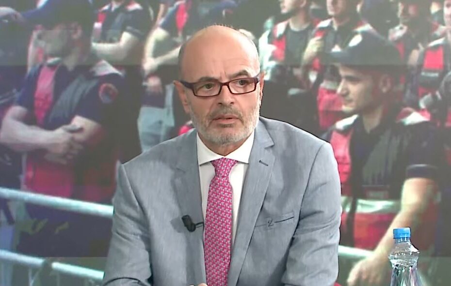 “Kam patur simpati për protestën, por…”/ Ish-deputeti socialist: Vendi ka nevojë për ndryshime kushtetuese. Rama ende në pushtet? Meritë dhe e Berishës 15 Korciii