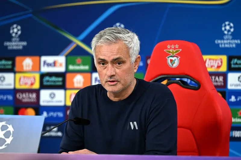 Mourinho: Reali nuk mund të krahasohet me askënd 13 Mourinho
