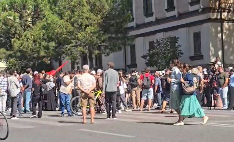 PROTESTUESIT KENDOJNE