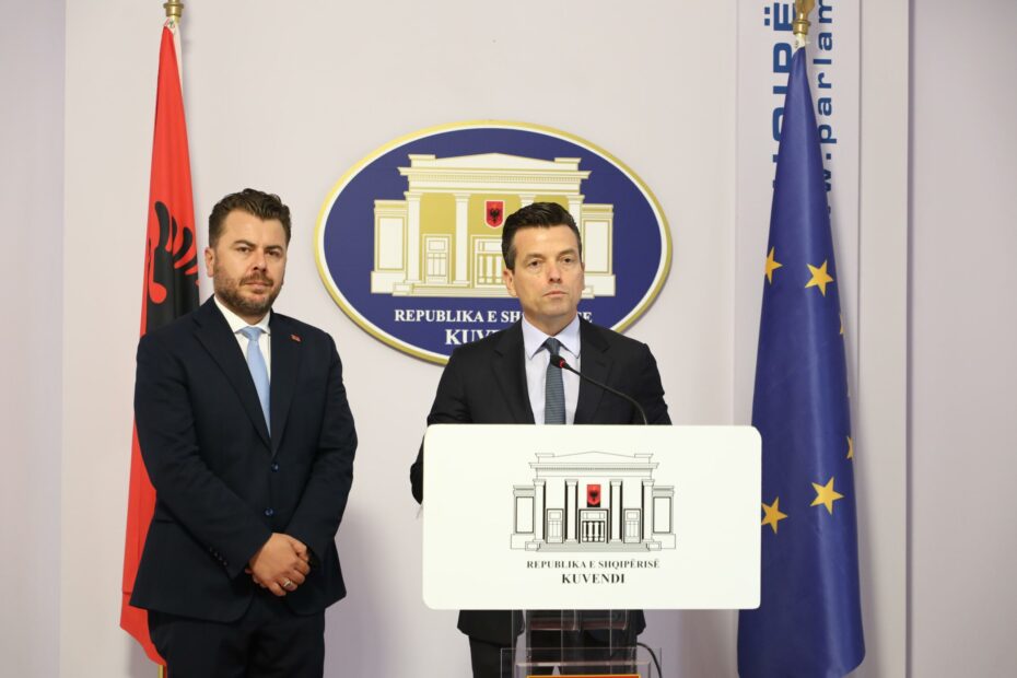 “SHISH ka zhdukur gjurmët e vjedhjeve të kryeministrit”/ Shehaj: Rama po përdor institucionet për luftë personale me drejtësinë. Dorëheqje! 2 SHEHAJJJ scaled