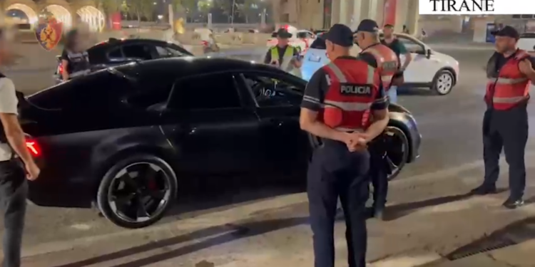Policia ‘shënjestron’ makinat luksoze, në fokus verifikimi i burimit të pasurisë 18 Screenshot 6 750x375 1