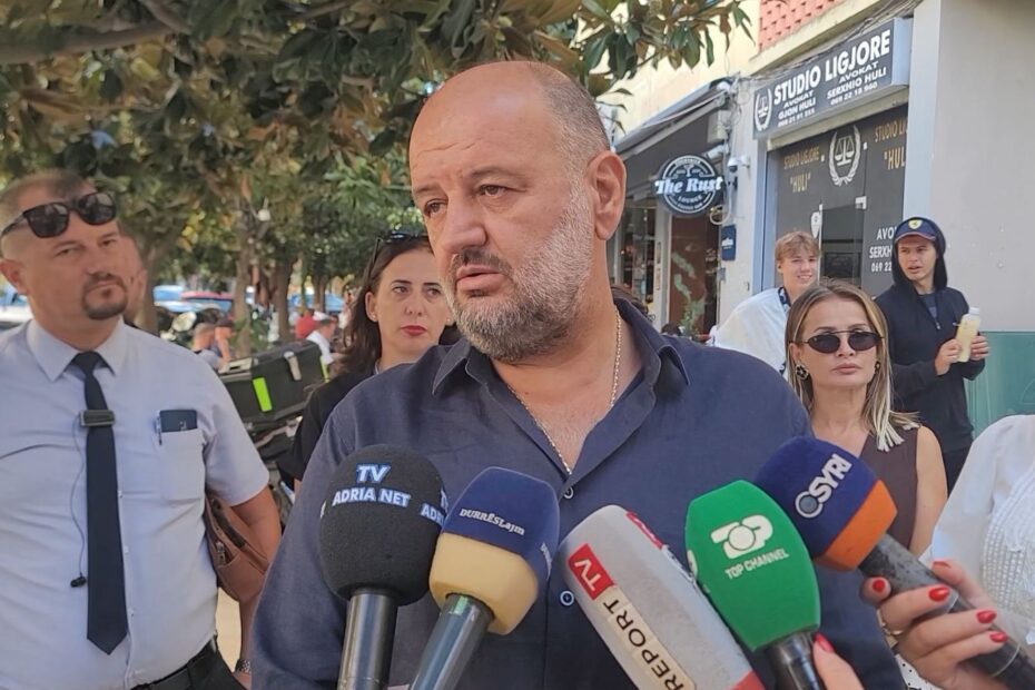 Nga detyra si avokat te konflikte personalet, pse u plagos avokat Elton Shllaku në Durrës 5 avokatet