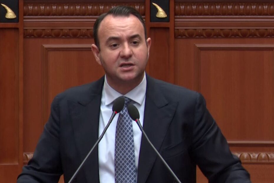 Kërcënimi i Klodiana Lalës nga Vlora Hyseni, Balliu: Nuk është vetëm ndaj saj, por ndaj të gjithë gazetarëve! 9 balliu 4