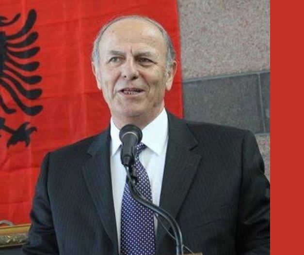 Ndërron jetë historiani Muharrem Dezhgiu 13 historiani1