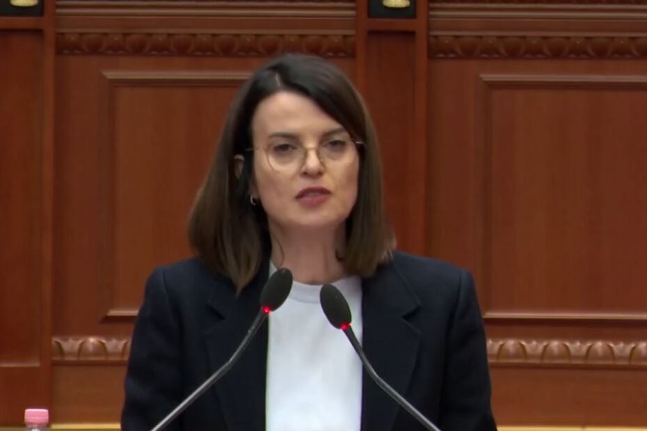 Rindëertimi në Kombinat / 650 familje presin banesat 14 kociu