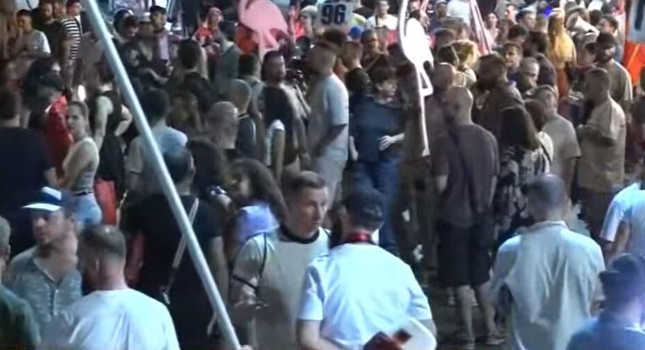 mine peza protestaaaaaaaaaaaaaaa