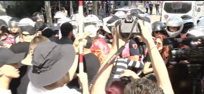 protesta shtyhen