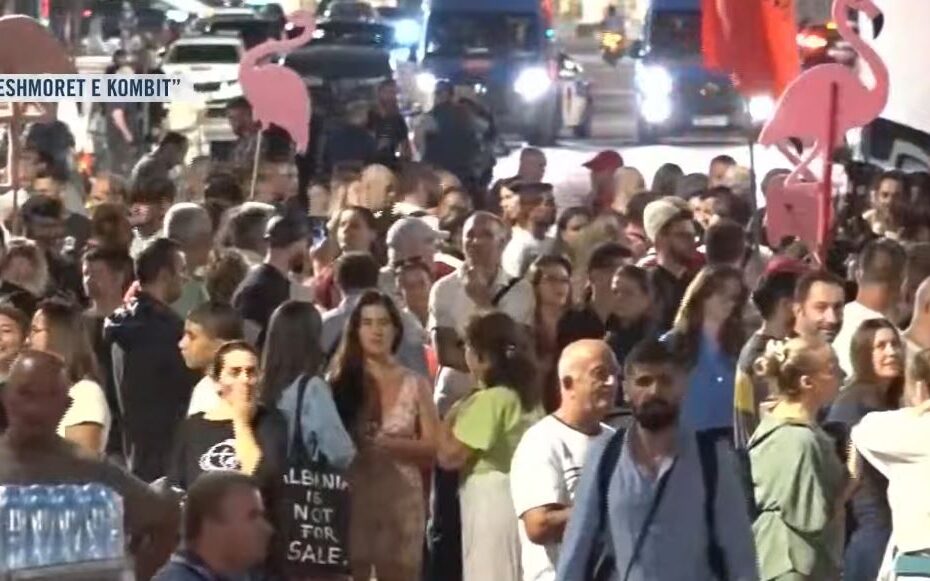 protesta tiraneeeeeeeeeeeeee