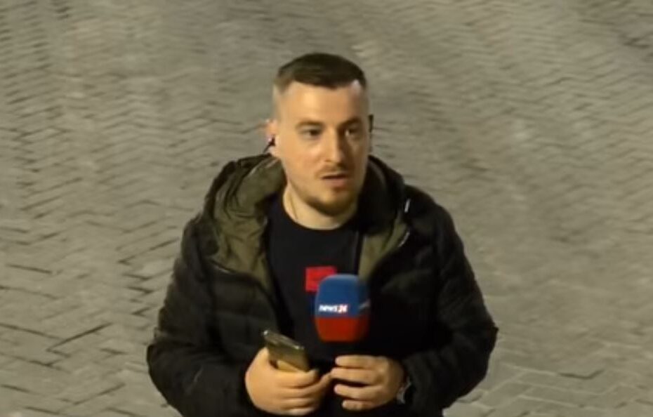 “Përdoret sërish gaz lotsjellës dhe ujë ndaj qytetarëve”, Gazetari raporton live nga bulevardi: Policia bëri mësymjen e fundit 10 234324324 2