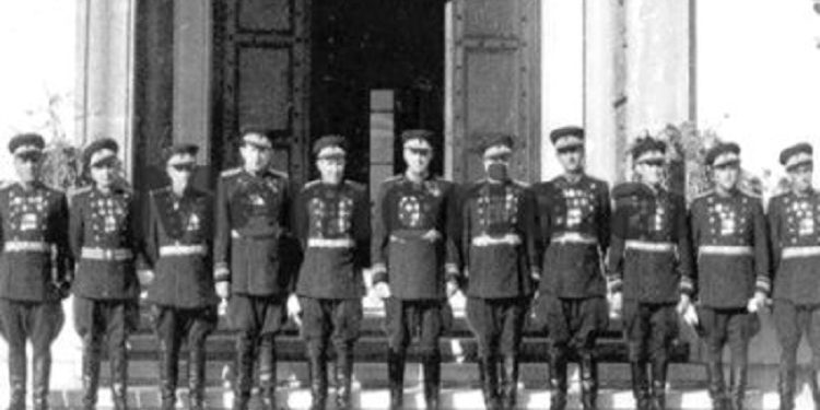 “Si detyra dhe propozime sugjerojmë që të aplikohet operacioni i ‘letrave helmuese’ kundër udhëheqësve të lartë të regjimit komunist në Shqipëri”/ Zbulohen dokumentet sekrete të CIA-s 11 600