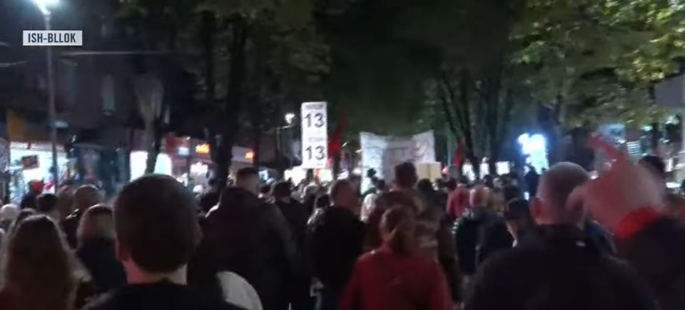 Protesta e 134 të  vijon marshimi i qytetarëve  Poshtë qeveria  Rama jep dorëheqjen