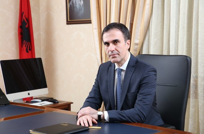 “Rrezikonim kolapsin!”/ Olsian Çela ngre shqetësimin për mbingarkesën në prokurori: Duhen zgjidhje për dosjet e mbartura dhe sigurinë 15 Olsian Cela