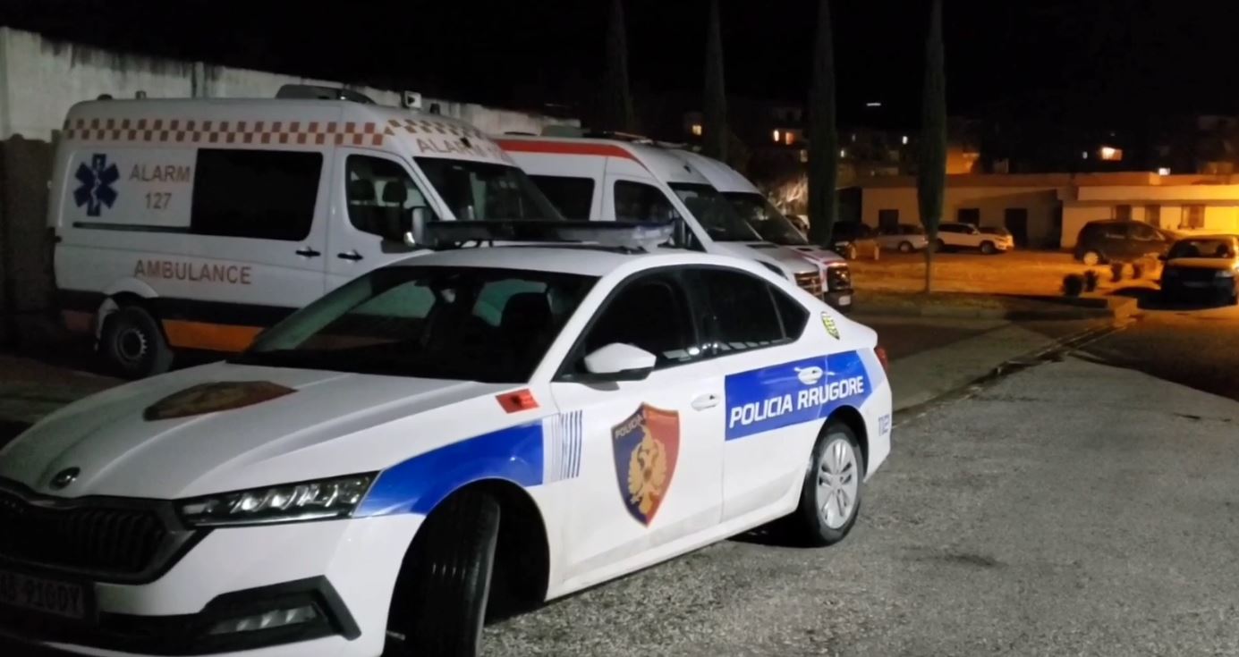 Aksident në Berat  Makina përplas 40 vjeçarin me biçikletë dhe largohet  i plagosuri dërgohet te Trauma