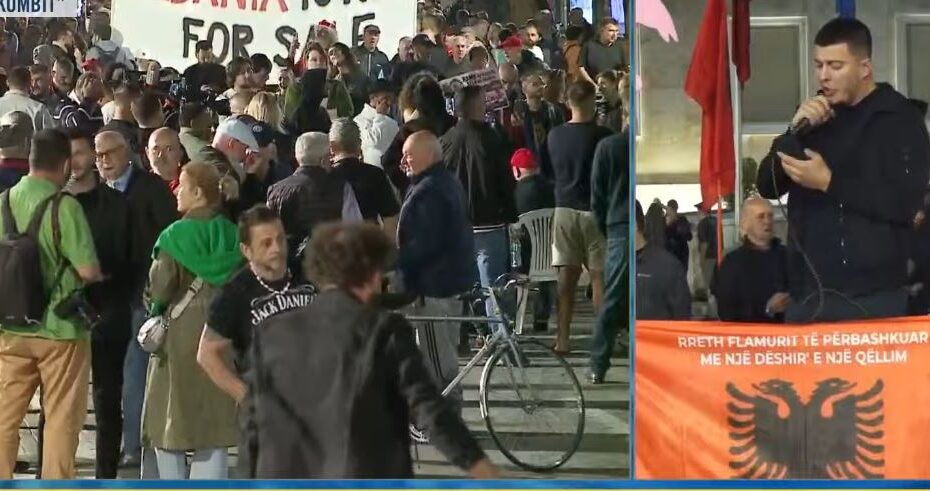 qytetarii protesteeeeeeeee