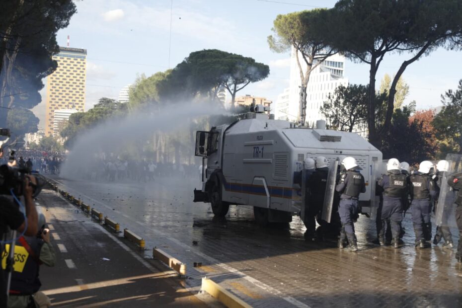 revolta studentore 5