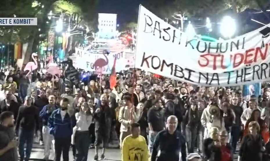 revolte protesteeeeeeeeeee