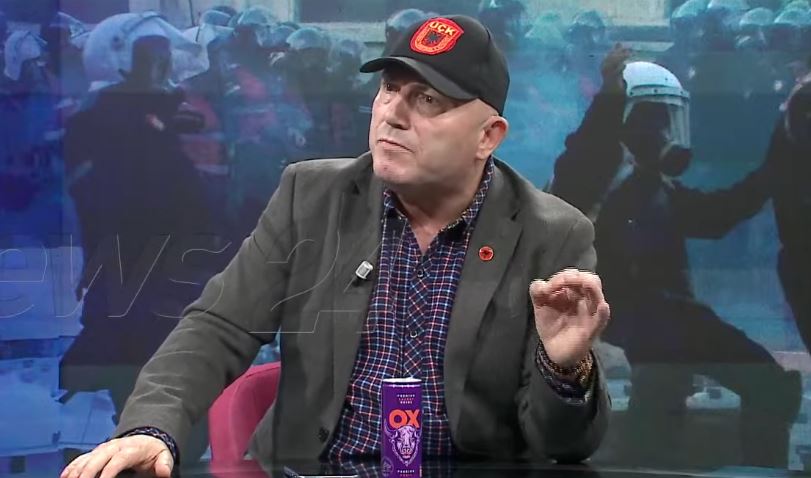 “Rama dhe Berisha bashkë, duan të marrin peng protestën!” – Azgan Haklaj me tone të forta: PD bën paradite aksion, pasdite koncesion! Studentët t’i mbajnë larg 3 ry456