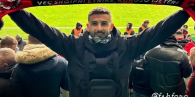 Plagosja e 28-vjeçarit në protestë, Armand Duka: FSHF e gatshme të ndihmojë për trajtimin dhe rikuperimin e tij 7 tifozi hd 2 750x375 1