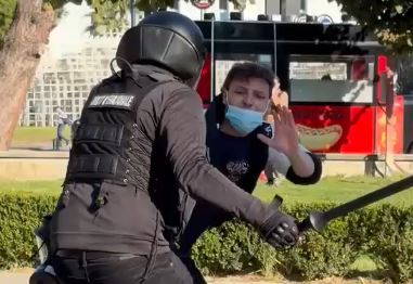 “Nuk po bëj gjë” – Efektivi i Operacionales dhunon brutalisht të riun te Parku Rinia (VIDEO) 2 werewrwr