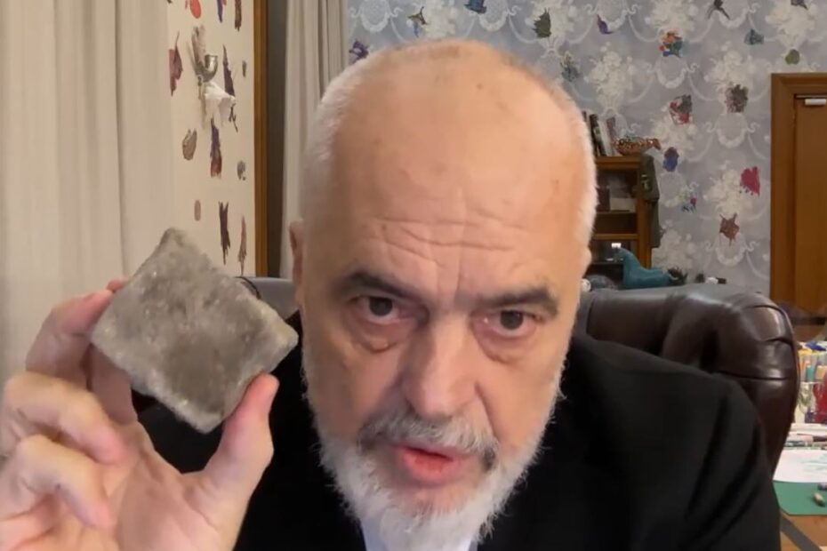 Dhuna makabre ndaj protestuesve, Rama përpiqet të justifikohet: Godasin policët me zara hekuri dhe vidha! “Grupi i zjarrit” është i paguar 8 ytrutyrj